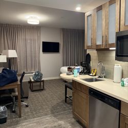 Staybridge Suites Montgomery - Downtown - Room