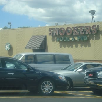 Snooker's Pool & Pub - Pool Halls Near Me - Livonia, Michigan