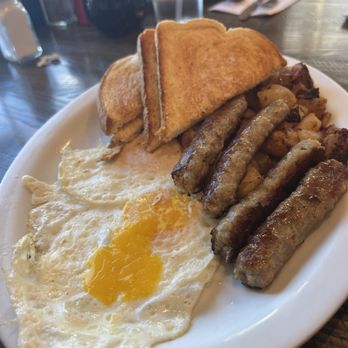 City Line Diner - Breakfast & Brunch Near Me - Worcester, Massachusetts
