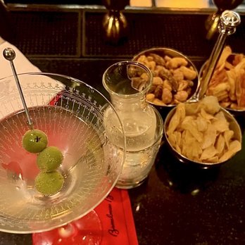 Bemelmans Bar - Cocktail Bars Near Me - New York, New York Bemelmans Bar - Cocktail Bars Near Me - New York, New York