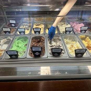 Artisen - Gelato Near Me - Matthews, North Carolina