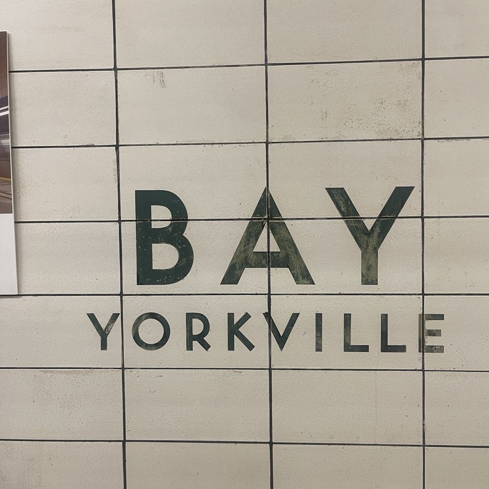 Bay Subway Station - Train Stations Near Me - Toronto, Ontario