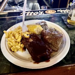 Flannery's - A unexpected and awesome gesture (FREE) from the bar during superbowl ,  Ribs , Mac n Cheese , and Corn on the cob ,  DELICIOUS