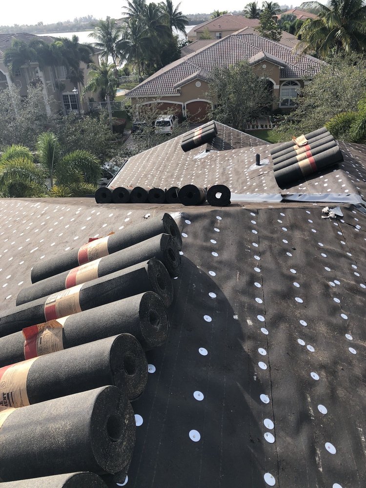 Slide of Acebo Roofing