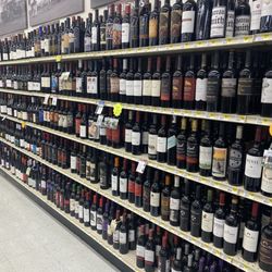 Pokegama Plaza Liquor - Wine me down!