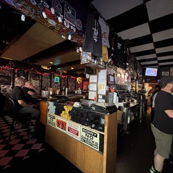 The 5 Point Café - Dive Bars Near Me - Seattle, Washington The 5 Point Café - Dive Bars Near Me - Seattle, Washington