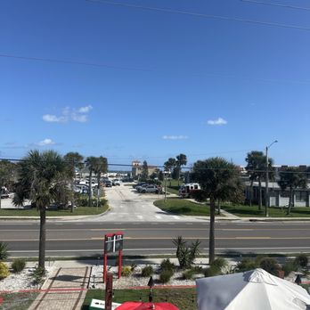 Crabby's Beachside - Crabbys view to St Augustine beach!!! - Seafood Near Me - St Augustine, Florida Crabby's Beachside - Crabbys view to St Augustine beach!!! - Seafood Near Me - St Augustine, Florida