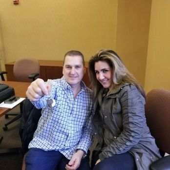 Lisa Caputo - Broker Associate - Happy closing with happy clients is my specialty. - Real Estate Agents Near Me