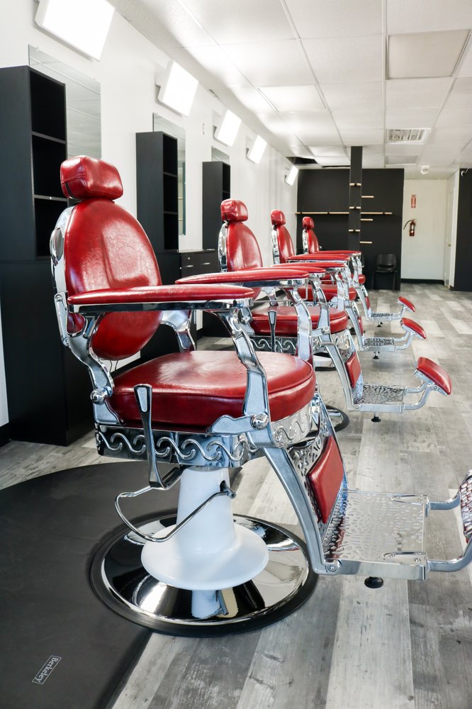 Beverly Upper Cuts Logo