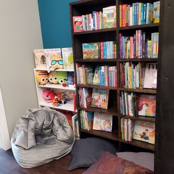 The Pile Bookstore - Used Bookstore Near Me - Berwyn, Illinois