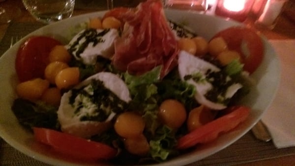 Le Poisson Rouge by null