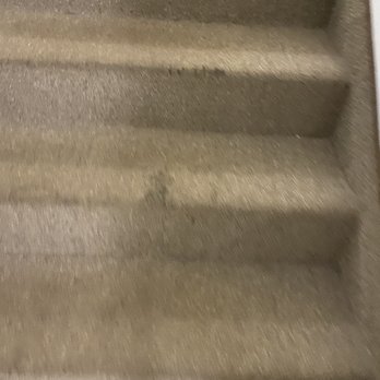 Red Roof Inn - Nasty staircase - Hotels Near Me - Grensburg, Pennsylvania