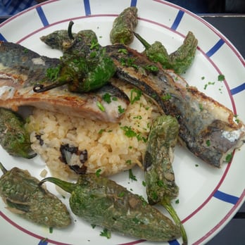 Le Prado - Poisson du jour : une cuisson EXCELLENTE (j'en ai beaucoup volé) - French Near Me - Saint-Jean-de-Luz, 64 Le Prado - Poisson du jour : une cuisson EXCELLENTE (j'en ai beaucoup volé) - French Near Me - Saint-Jean-de-Luz, 64