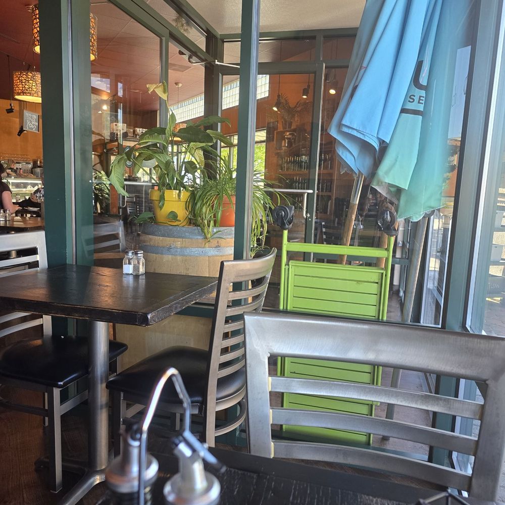 Bonelli's Bistro - Inside - Italian Near Me - Kalispell, Montana Bonelli's Bistro - Inside - Italian Near Me - Kalispell, Montana