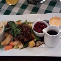 Lottas Krog & Pub - Friendly atmosphere, tender meat and a lot of choice in beers ! Very good place in Umeå :)