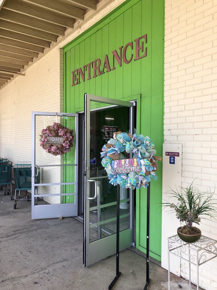 GOLDEN STATE SILK FLOWERS 6700 South Blvd, Charlotte, North Carolina