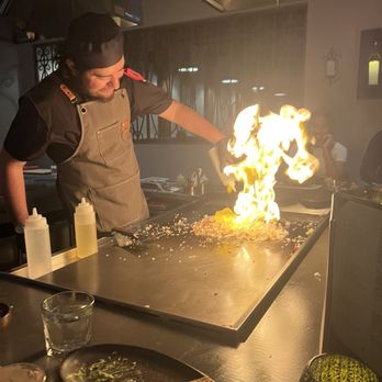Descanso - Eddie working his magic at the plancha. - Mexican Near Me - Costa Mesa, California Descanso - Eddie working his magic at the plancha. - Mexican Near Me - Costa Mesa, California