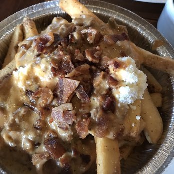 Barrel & Bushel - Bars Near Me - Tysons Corner, Virginia