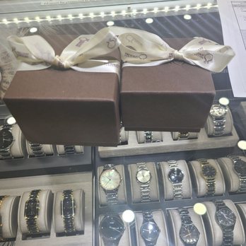 Valliani Jewelers - Jewelry Near Me - Visalia, California Valliani Jewelers - Jewelry Near Me - Visalia, California