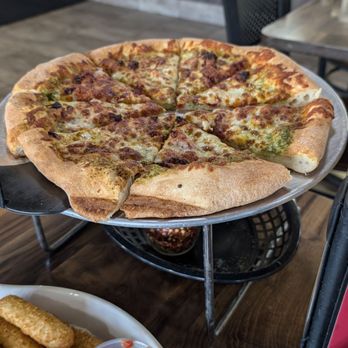 Pizza Factory - Pizza Near Me - Lone Pine, California
