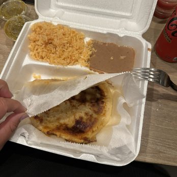 El Caracol Mexican Restaurant - Fishy tasting pupusa from old oil. - Mexican Near Me - Vacaville, California El Caracol Mexican Restaurant - Fishy tasting pupusa from old oil. - Mexican Near Me - Vacaville, California