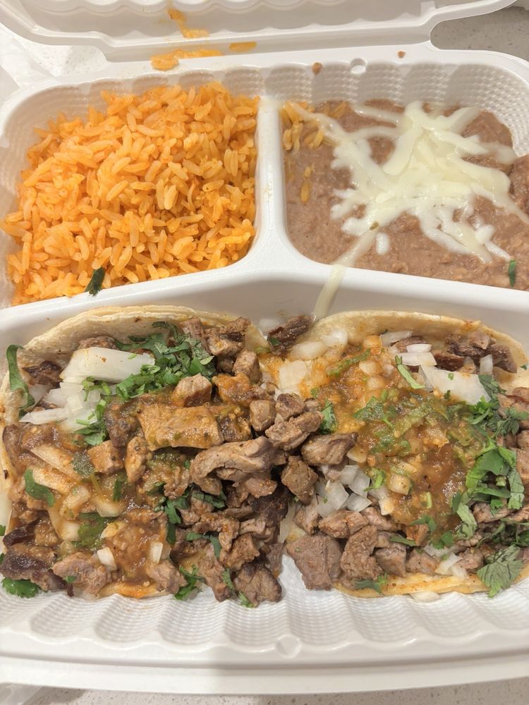 Rey's Taqueria Mexican Food
