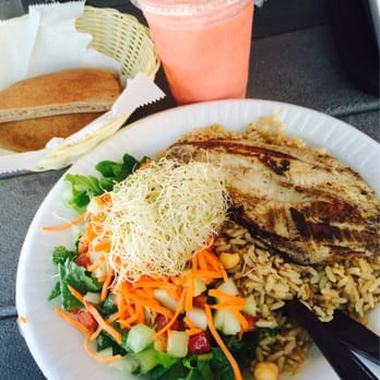 Miami Squeeze - Combo platter with tilapia - Juice Bars & Smoothies Near Me - North Miami Beach, Florida