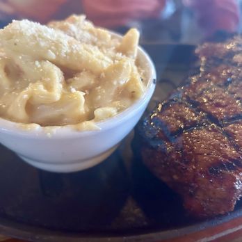 Reds Sunset Grill - American Near Me - Colorado Springs, Colorado