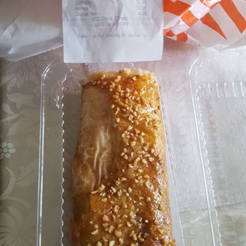 Junior's Restaurant - Tip to buyers: Don't trust the staff from this place to give you a great cheese strudel. - Bakeries Near Me - Brooklyn, New York