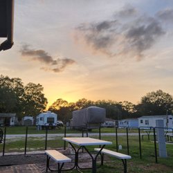 Breezy Oaks RV Park