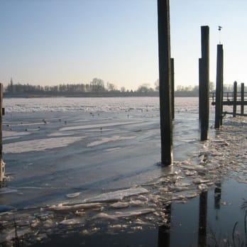 Winterliche Impressionen An Der Elbe - Eis am Stiel;  Foto: R.Maron - Beaches Near Me - Hamburg, HH