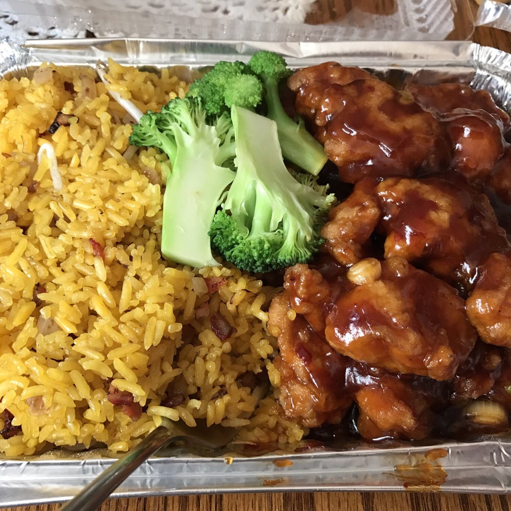 King Garden - Ordered Sesame and got this.. though it is good! Not sure if it really is sesame though as there is no seeds on it. - Chinese Near Me - Dayton, Ohio