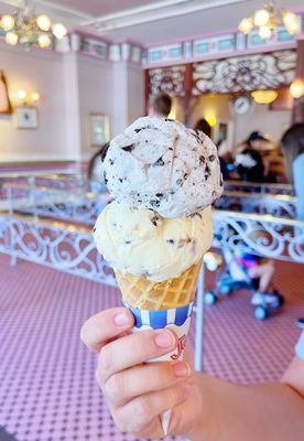 Gibson Girl Ice Cream Parlor by null