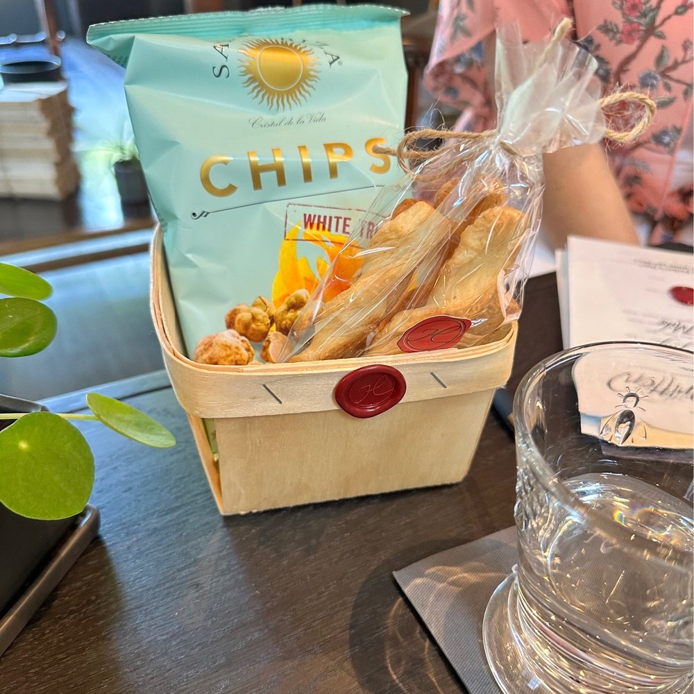 Truffle chips and Parmesan crisps Truffle chips and Parmesan crisps