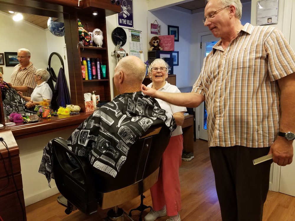 BARBER IN THE VILLE Updated October 2024 37 Weeks Point Way, Lopez