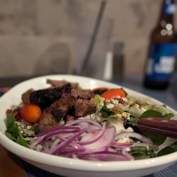 Junction Buoy - Steak salad