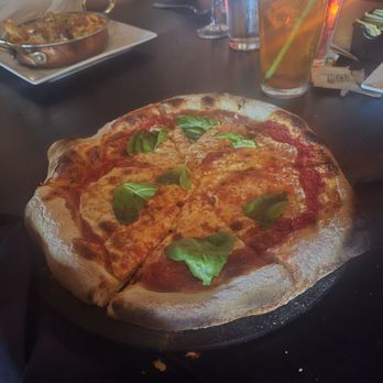 SFIZIO Italian Kitchen - Margarita pizza - Italian Near Me - Phoenix, Arizona SFIZIO Italian Kitchen - Margarita pizza - Italian Near Me - Phoenix, Arizona