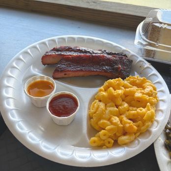 Captains BBQ - Barbeque Near Me - Palm Coast, Florida