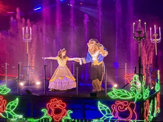 Fantasmic! by null