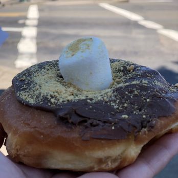 Joe's Donut Shop - Donuts Near Me - Sandy, Oregon