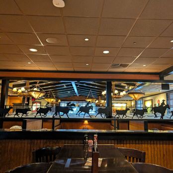 LongHorn Steakhouse - Steakhouses Near Me - Saint Peters, Missouri