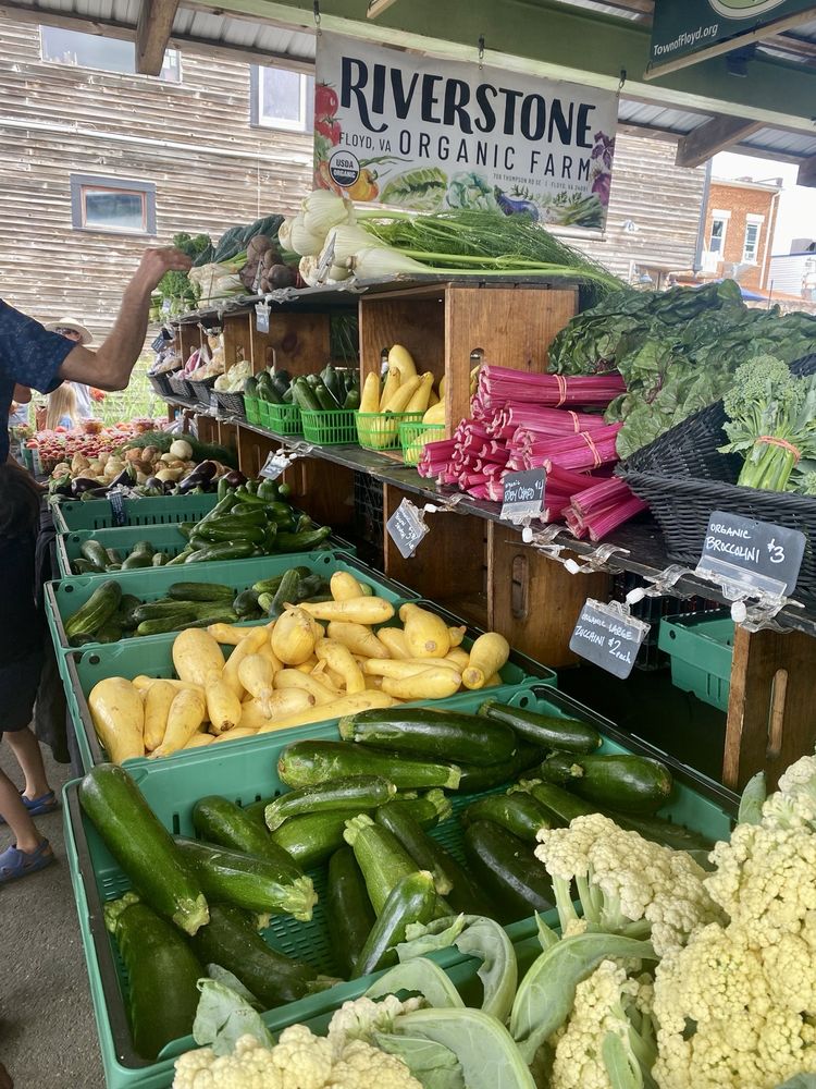 Floyd Farmers Market Logo