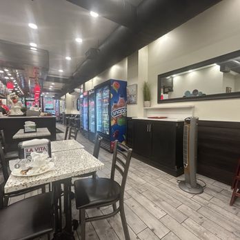La Vita Pizza - Pizza Near Me - New York, New York La Vita Pizza - Pizza Near Me - New York, New York