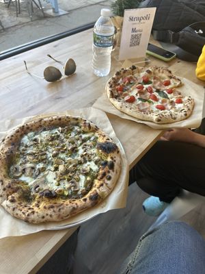 Strapoli Pizzeria by null