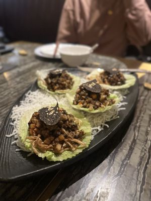 Mott 32 Vancouver by null