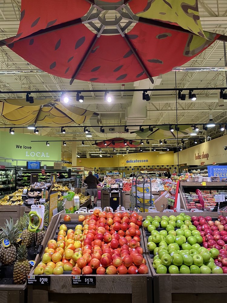 HANNAFORD SUPERMARKET & PHARMACY Updated October 2024 20 Photos