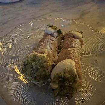 the LUKE BRASSERIE - Complementary homemade cannolis- delicious - Brasseries Near Me - New Haven, Connecticut the LUKE BRASSERIE - Complementary homemade cannolis- delicious - Brasseries Near Me - New Haven, Connecticut