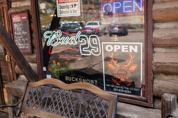 Bucksnort Saloon by null