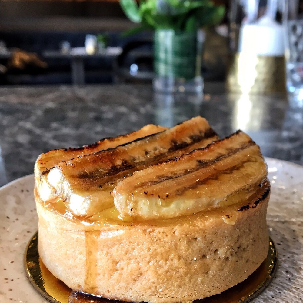 Hexagon - Banana vanilla bean custard tart .... I could have licked the plate - French Near Me - Oakville, Ontario Hexagon - Banana vanilla bean custard tart .... I could have licked the plate - French Near Me - Oakville, Ontario