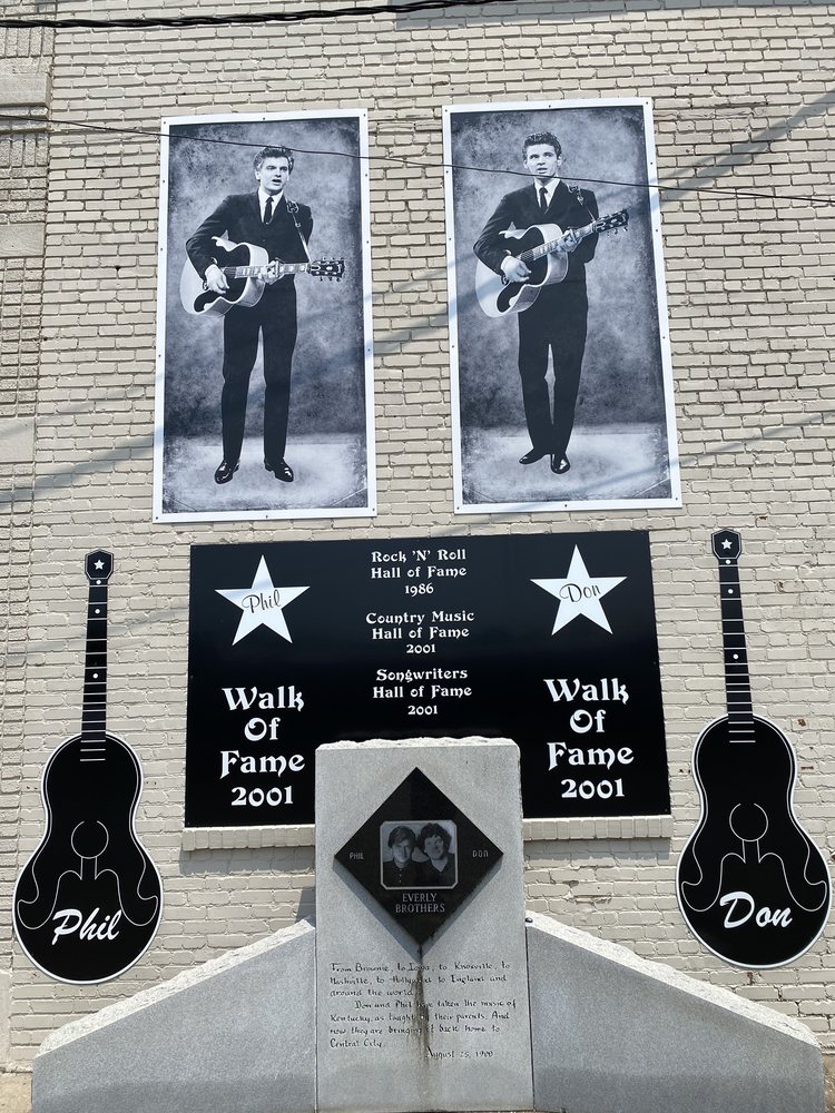 EVERLY BROTHERS MONUMENT 200 N 1st St, Central City, Kentucky Landmarks & Historical
